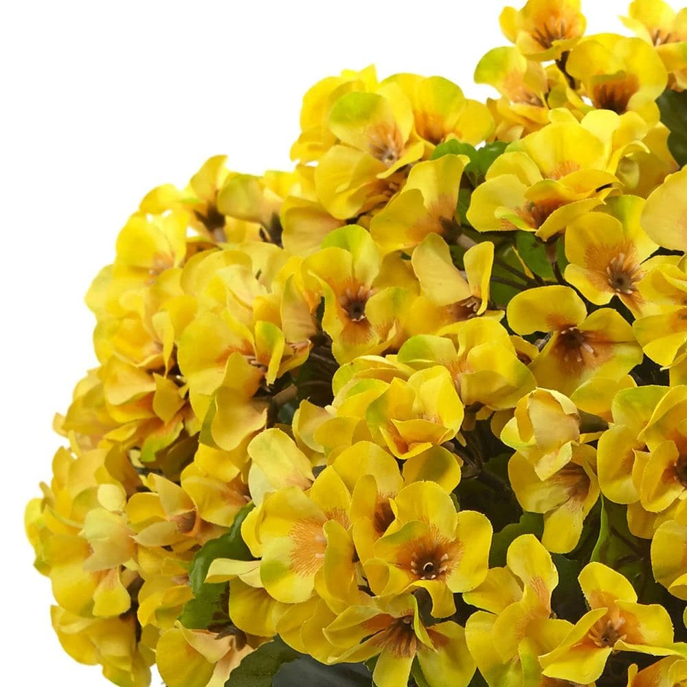 Artificial Geranium With Black Planter UV Resistant (Indoor/Outdoor) 4 Artificial Geranium With Black Planter UV Resistant (Indoor/Outdoor) - Image 2